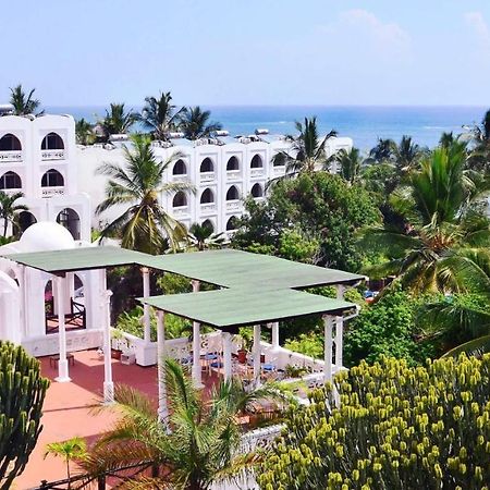 Kaskazi Beach Resort Diani Beach Exterior photo