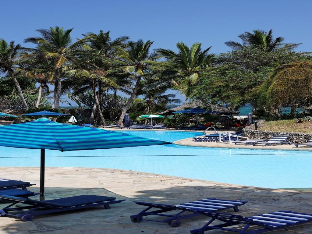 Kaskazi Beach Resort Diani Beach Exterior photo