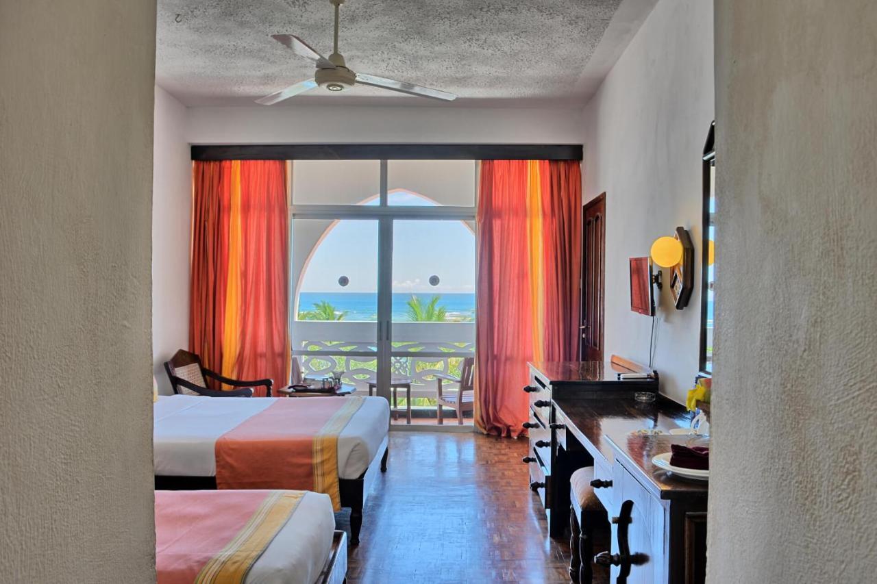 Kaskazi Beach Resort Diani Beach Exterior photo